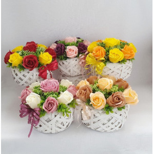 Aranjament floral din trandafiri de sapun (cod 1458)-500