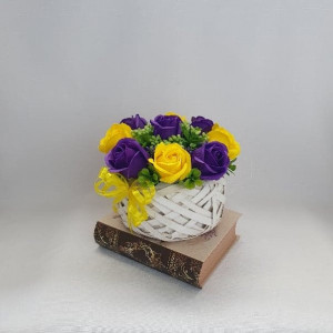 Aranjament floral din trandafiri de sapun (cod 1458)-5006