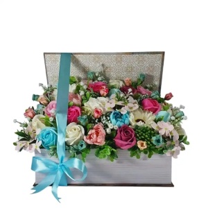 Poza 7 Aranjament floral "Magia Rozelor"-cutie carte (cod 2188)2