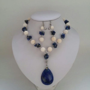 Set din margele de jad alb fatetat, chipsuri de lapis lazuli si sodalit, pandantiv lapis lazuli - Img 3