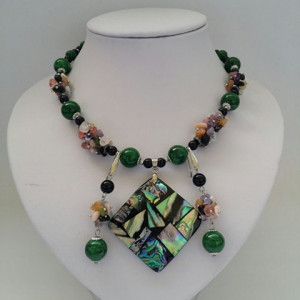 Set din margele de jad verde, obsidian, chipsuri si pandantiv Paua Abalone - Img 4