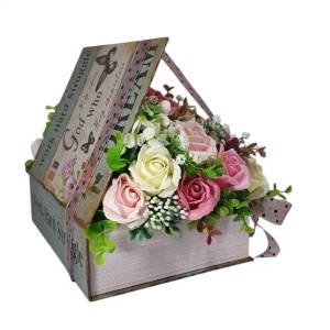 Aranjament cu trandafiri de sapun -cutie carte (cod 2267)poza1004