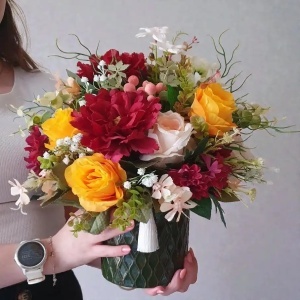 Aranjament floral artificial-trandafiri si margarete(cod 2330)poza41
