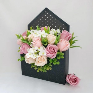 Aranjament floral-cutie plic (cod 1608)-4