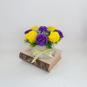 Aranjament floral din flori de sapun (cod 1464) 8003