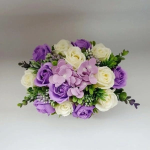Aranjament floral din flori de sapun crem , mov (cod 1401) 4