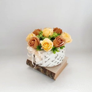 Aranjament floral din trandafiri de sapun (cod 1458)-5001