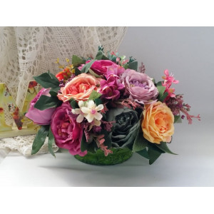 Aranjament floral din trandafiri si bujori 10