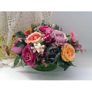 Aranjament floral din trandafiri si bujori 10