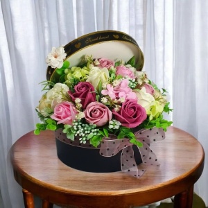 Aranjament trandafiri de sapun- "Sweet Heart"-roz (cod 2216)poza1