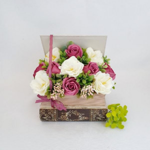 Cutie carte cu flori de sapun- (cod 1516) 2