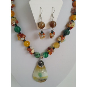 Set din agate multicolore, chipsuri pietre semipretioase si pandantiv din agat cu rhinestone - Img 2