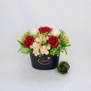 Aranjament din flori de sapun-cutie de carton (cod 1477) 9002
