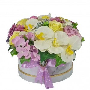 Aranjament floral cu trandafiri si orhidee (cod 1658)poza1