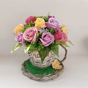 Aranjament floral in cos de nuiele -nuante prafuite si somon (cod1341) 1