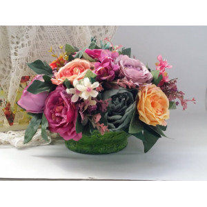 Aranjament floral din trandafiri si bujori 11