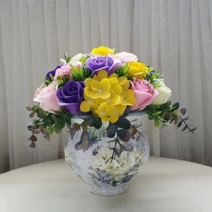 Aranjament flori de sapun - "White corner flowers" (cod 1222)