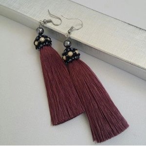 Cercei ciucure din fir de matase -plum