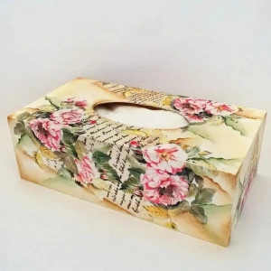 Cutie pentru servetele decorata manual (cod 1895)