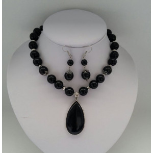 Set din obsidian negru si pandantiv carnelian - Img 1