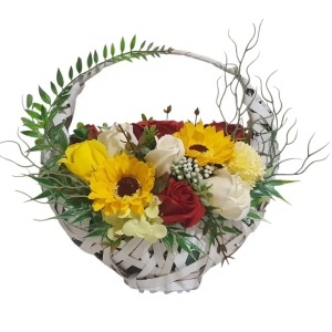Aranjament de 8 Martie cu flori de sapun (cod 2370)poza140