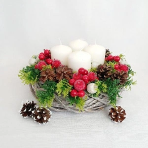 Aranjament de Advent - coronita cu merisoare rosii (cod 1527)