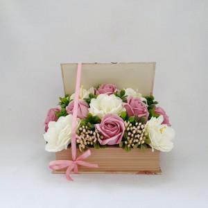 Aranjament floral- cutie carte (cod 1621)-2