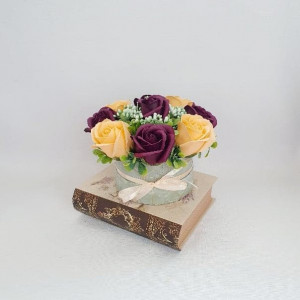 Aranjament floral din flori de sapun (cod 1463) 5001
