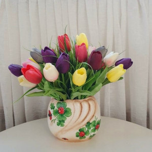 Aranjament floral din lalele de silicon-"Buburuza" (cod 1238)7