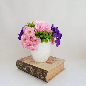 Aranjament din flori de cires, anemone si hortensii 122