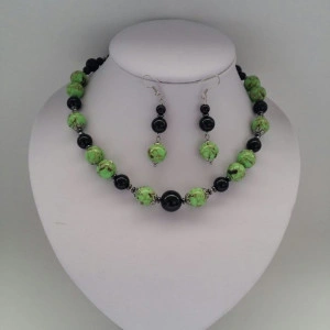 Set din turcoaz de sinteza verde, onix si hematit - Img 3