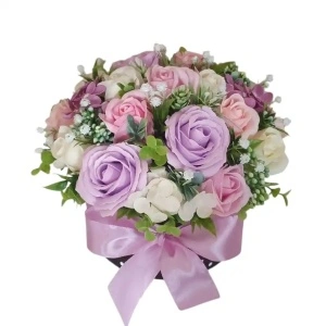 Aranjament din flori de sapun -cutie rotunda (cod 2226)ppoza104