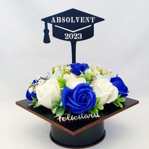 Aranjament floral "Absolvent 2023"- albastru /crem(cod 1868)