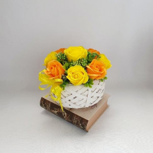 Aranjament floral din trandafiri de sapun (cod 1458)-5004