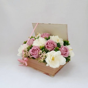 Aranjament floral- cutie carte (cod 1621)-4