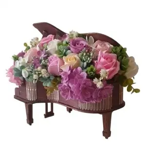 Aranjament floral -cutie pian (cod 2343)poza32