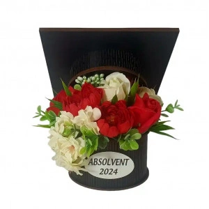 Aranjament floral cutie toca- rosu /crem(cod 2060)