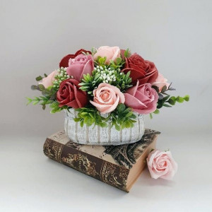 Aranjament floral din flori de sapun grena, roz (cod 1402) 4