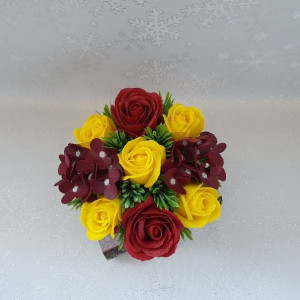 Aranjament flori de sapun-grena si galben -cutie (cod 1299) 4
