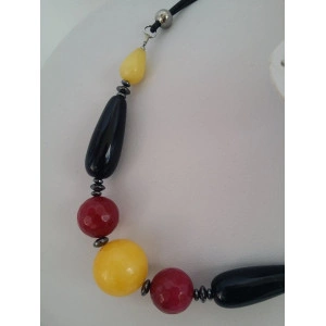 Colier din agata neagra, jad galben, jad burgundy, hematit si snur piele 3 mm - Img 2