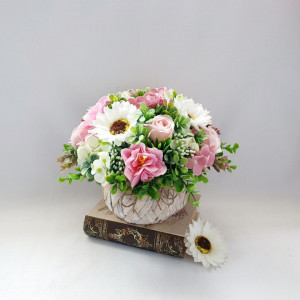 Cos rustic cu flori de sapun -alb-roz (cod 1647)3