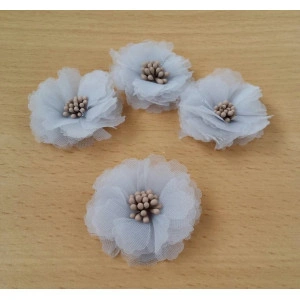 Flori din material textil-gri