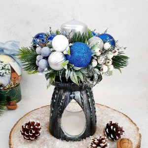 Aranjament de Craciun in suport ceramic candela-albastru (cod 1792)1