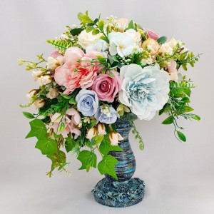 Aranjament floral din trandafiri cod 1700