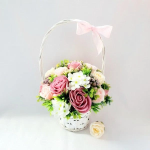 Aranjament floral in cos de ratan 15921