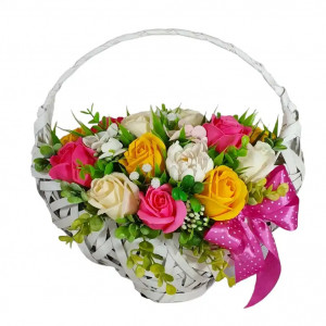 Cos de 8 Martie cu flori de sapun (cod 2045)poza4