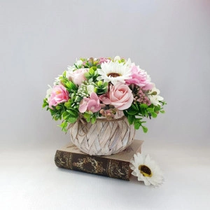 Cos rustic cu flori de sapun -alb-roz (cod 1647)4