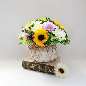 Cos rustic cu flori de sapun -galben-lila (cod 1649)3