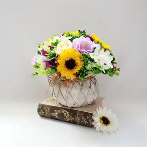 Cos rustic cu flori de sapun -galben-lila (cod 1649)3