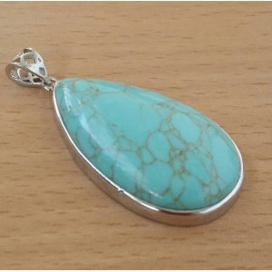 Pandantiv howlite turcoaz, 25x63 mm
